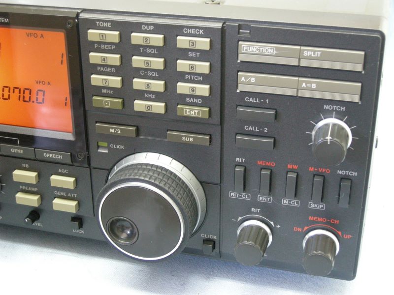 ICOM IC970（10W）DC電源内蔵タイプ ICOM IC970（10W）DC電源内蔵タイプ